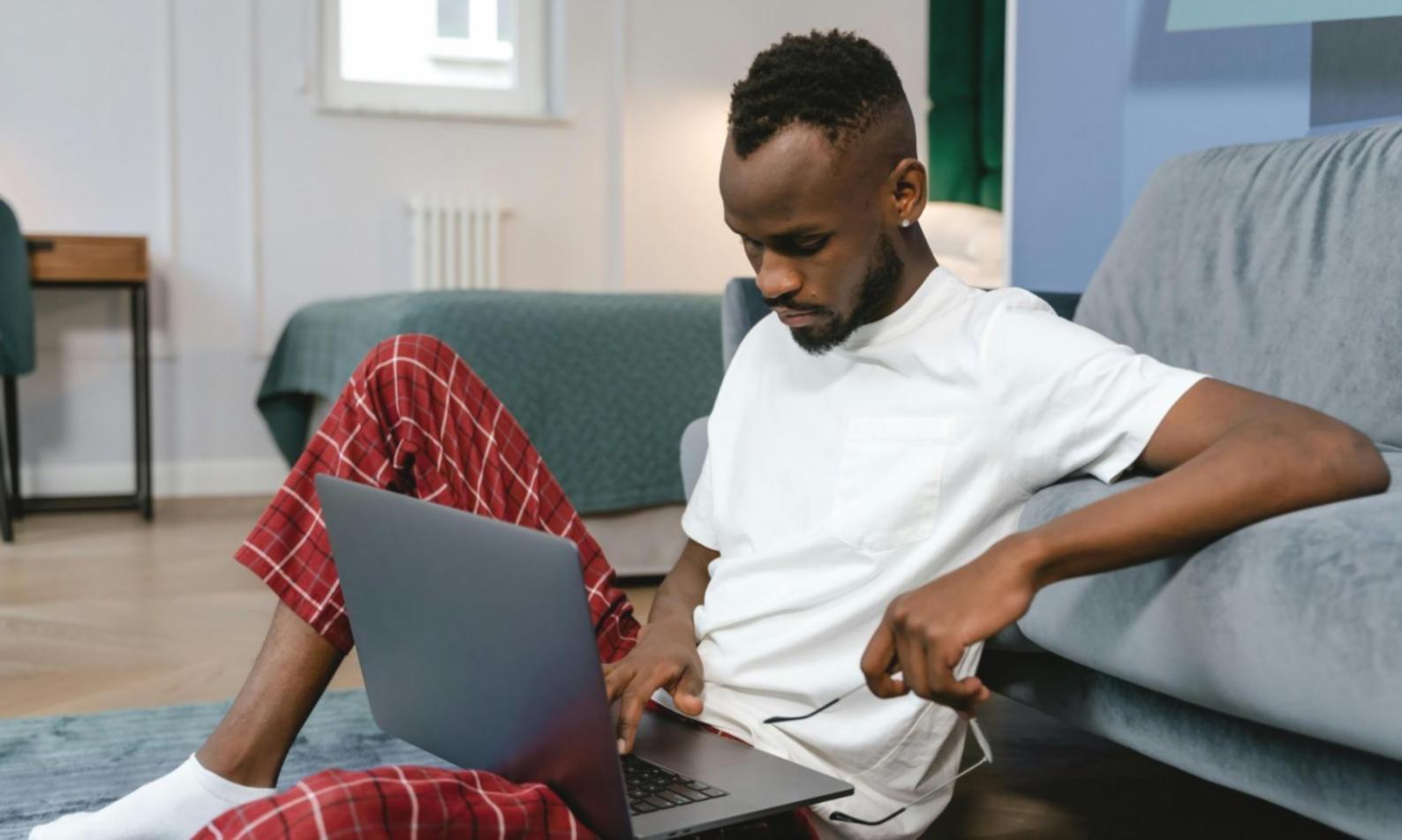 市場分析システムの画面表示例